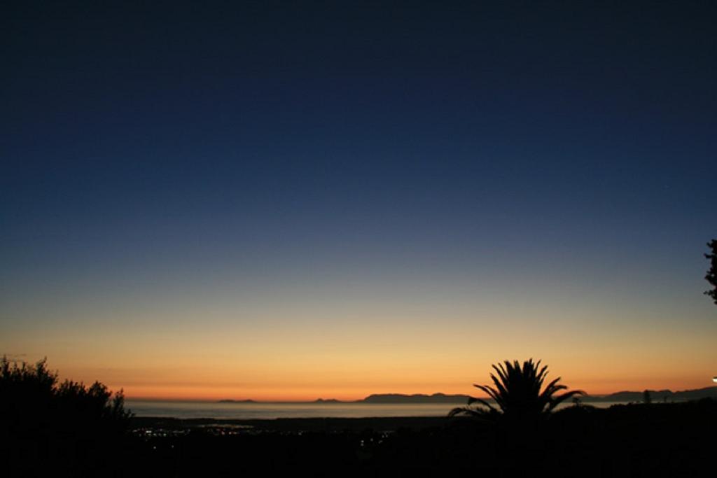 Bed and Breakfast Majorca House Somerset West Exterior foto