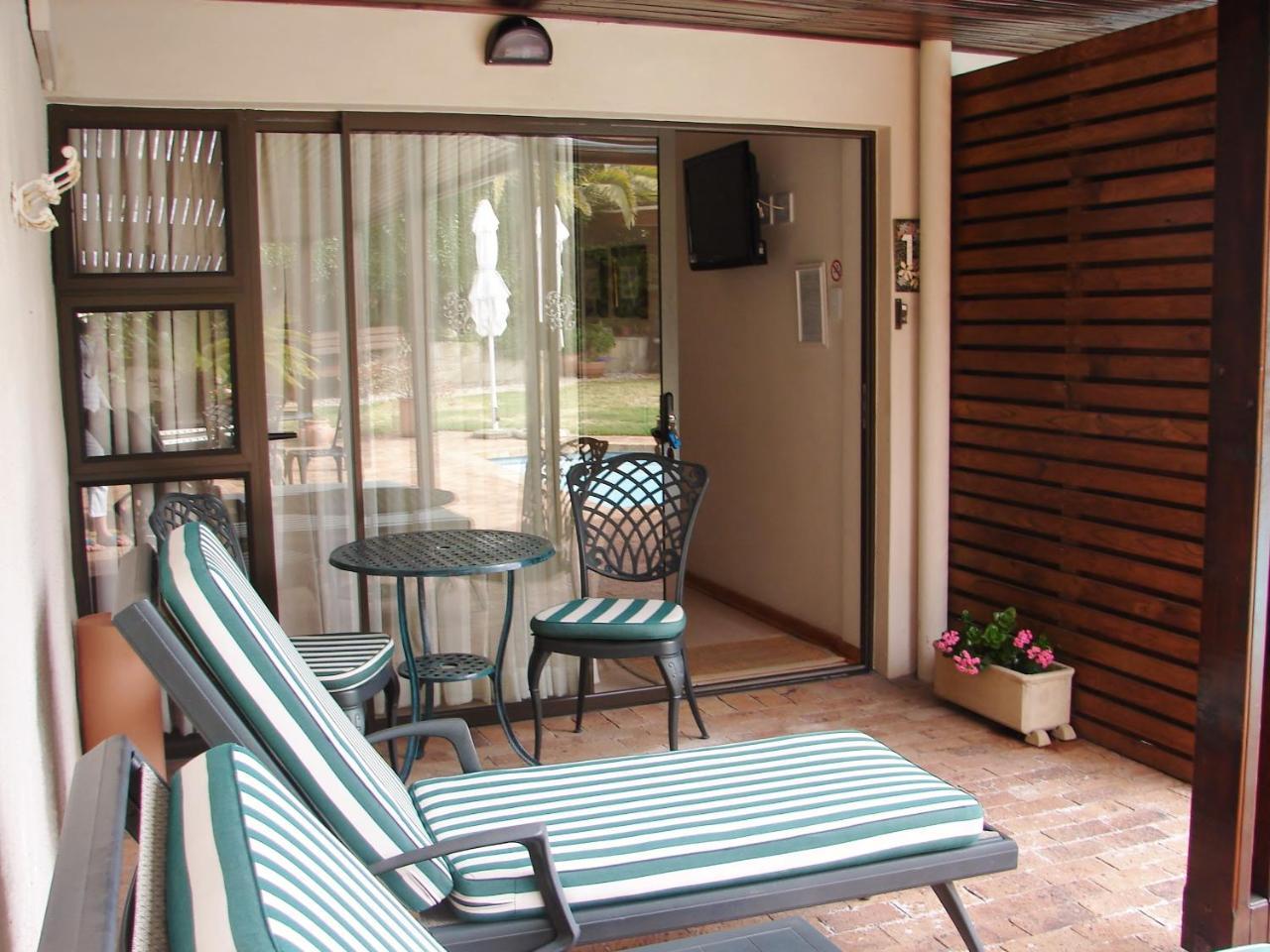 Bed and Breakfast Majorca House Somerset West Exterior foto